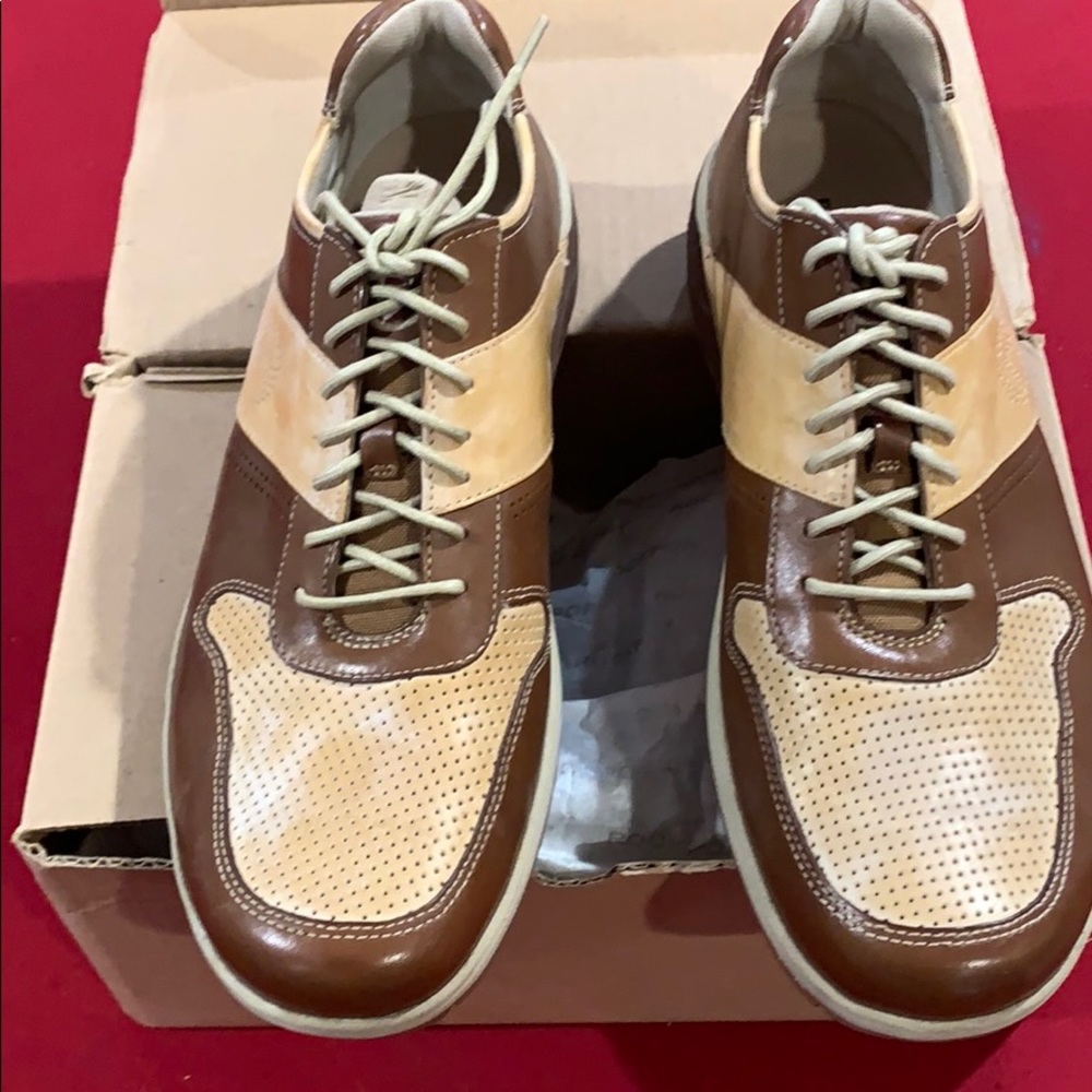 Rockport shoe